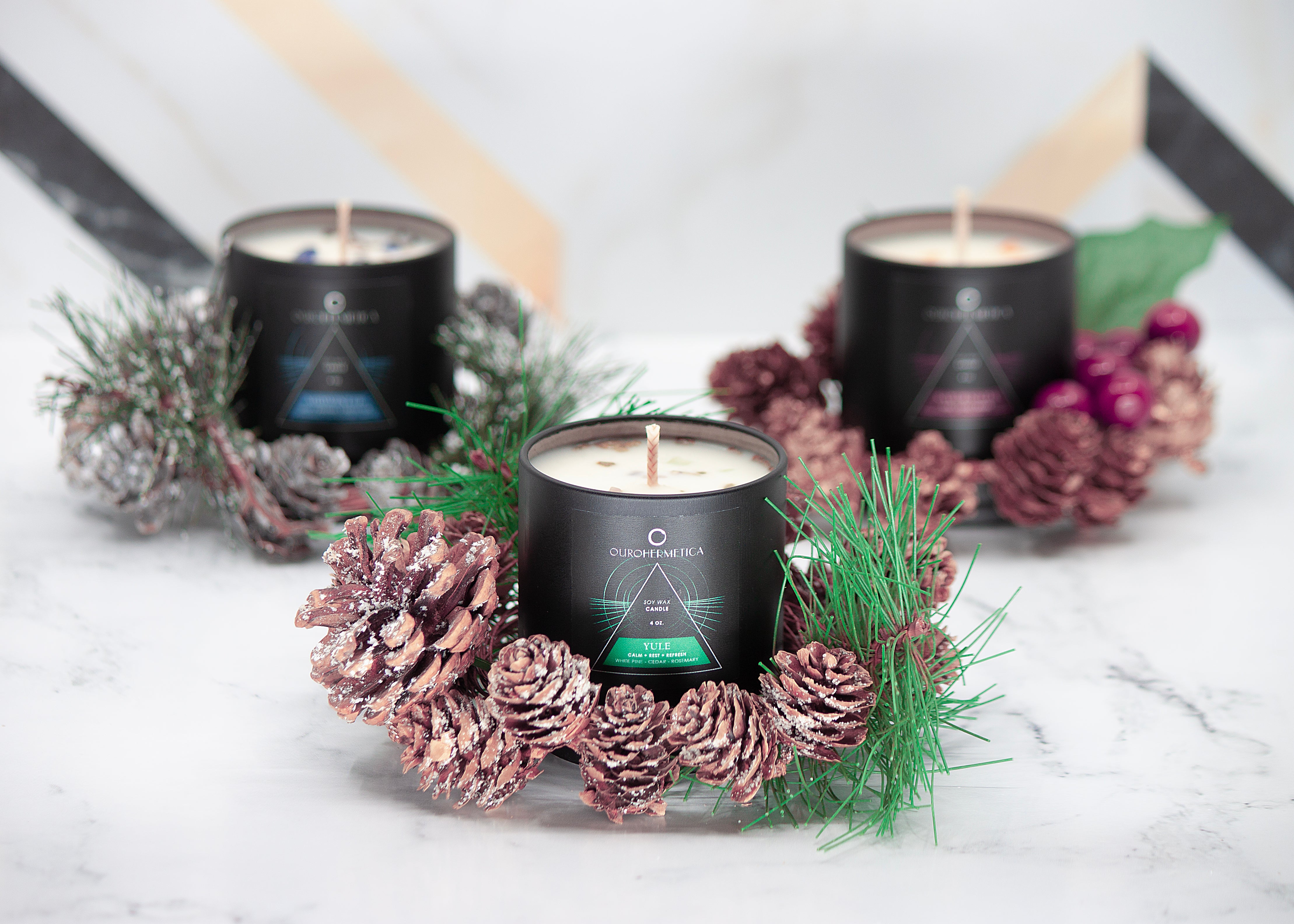 Yule Ritual Soy Candle with Cedar Tips and Fluorite